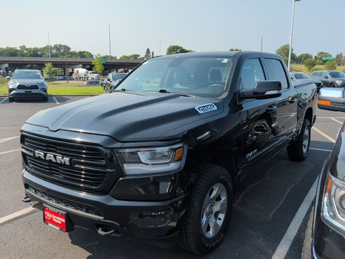 Used 2019 RAM 1500 Big Horn AWD/4WD image 2