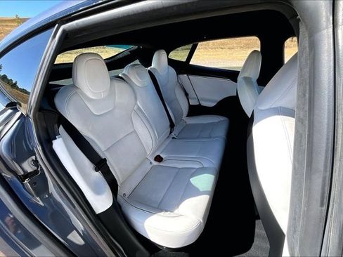 Used 2022 Tesla Model S Plaid AWD/4WD image 23