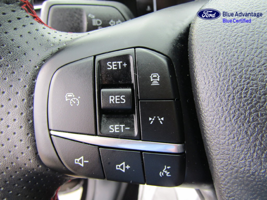 Certified 2024 Ford Escape ST-Line AWD/4WD image 33