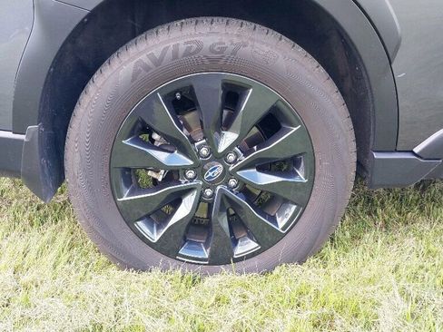 Used 2025 Subaru Outback Onyx Edition XT AWD/4WD image 11