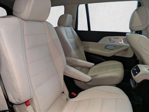 Certified 2023 Mercedes-Benz GLS 450 4MATIC image 24