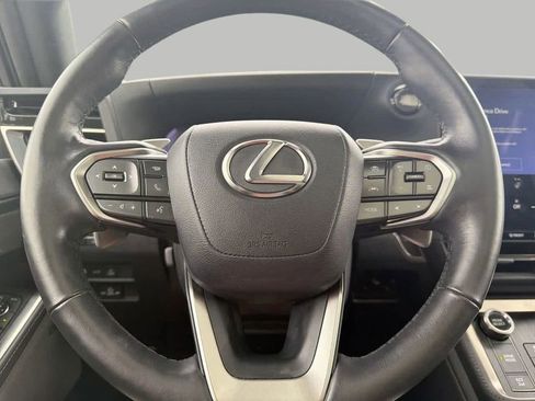 Used 2024 Lexus GX 550 w/ Cold Area Package AWD/4WD image 32