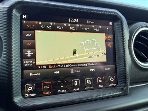 Used 2021 Jeep Wrangler Unlimited Sahara AWD/4WD image 40