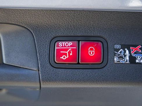 New 2026 Mercedes-Benz GLS 450 4MATIC image 11