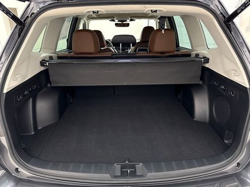 Used 2022 Subaru Forester Touring w/ Popular Package #2 image 26