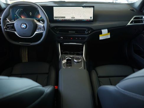 Used 2025 BMW 330i Sedan w/ Convenience Package RWD image 13