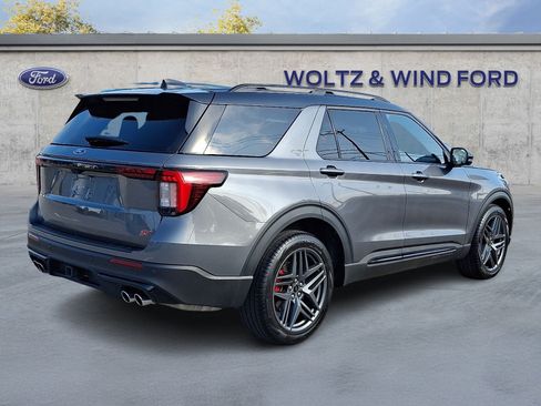 Used 2025 Ford Explorer ST w/ Sun And Sound Package AWD/4WD image 6