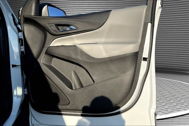Used 2024 Chevrolet Equinox LS w/ LS Convenience Package FWD image 27