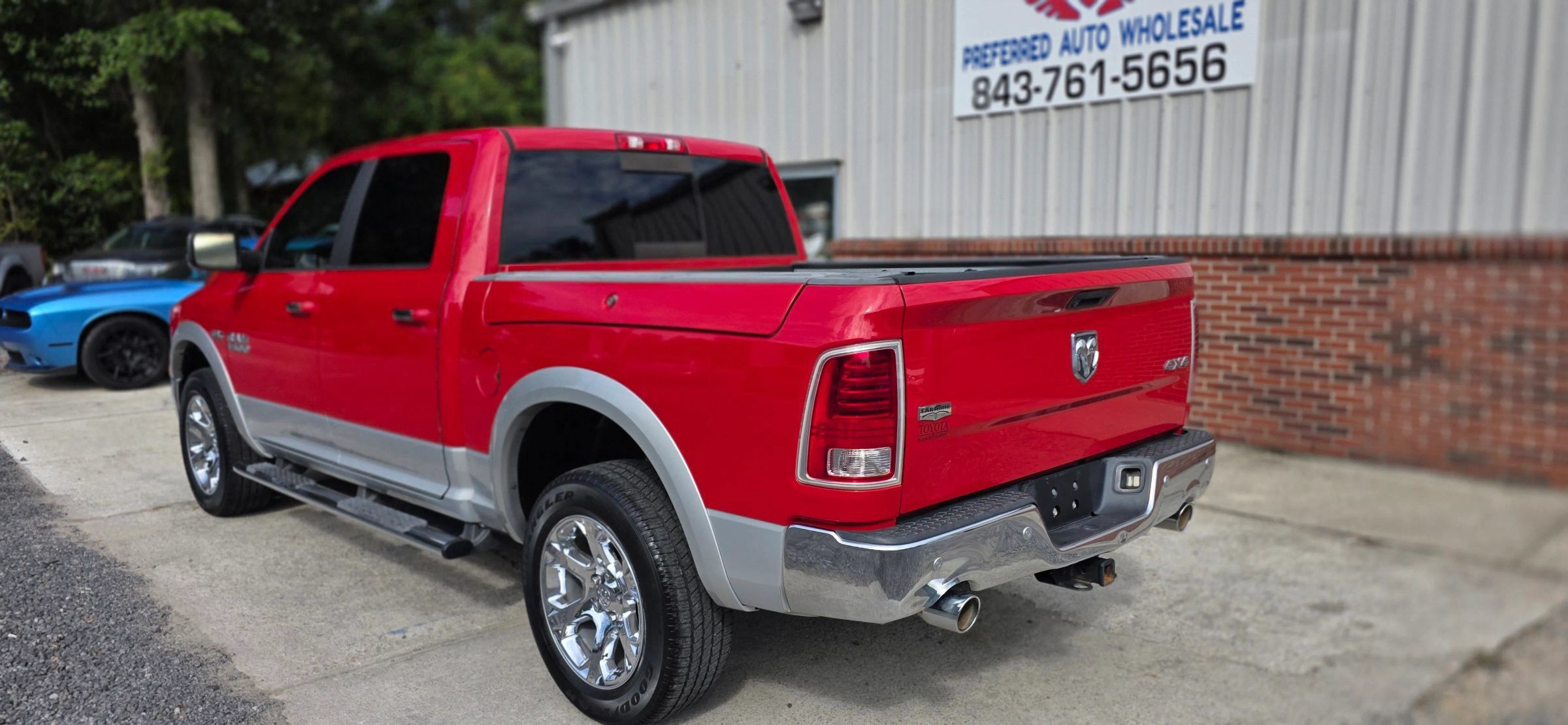 Used 2014 RAM 1500 Laramie w/ Convenience Group AWD/4WD image 5
