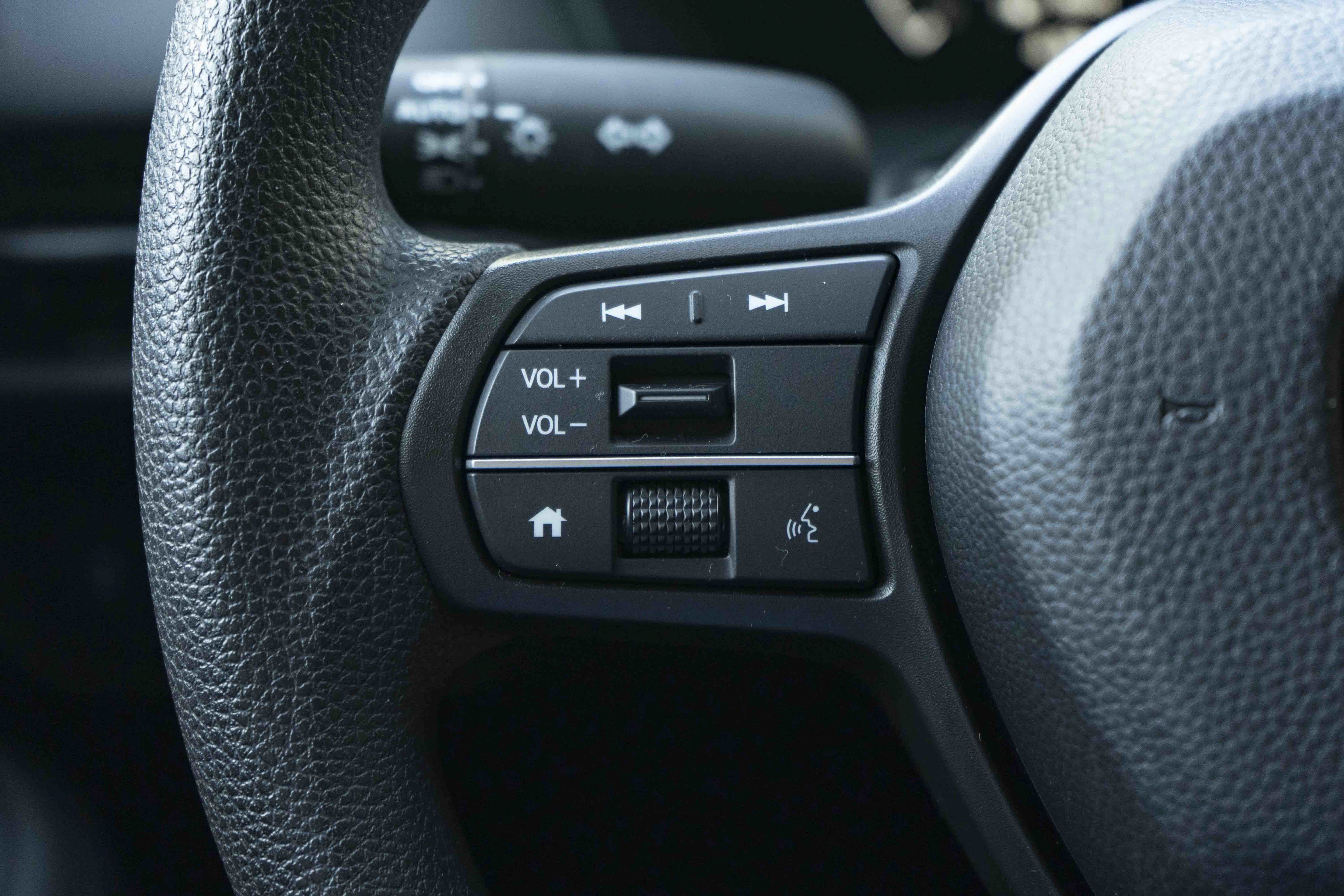 Used 2027 Honda HR-V LX image 20