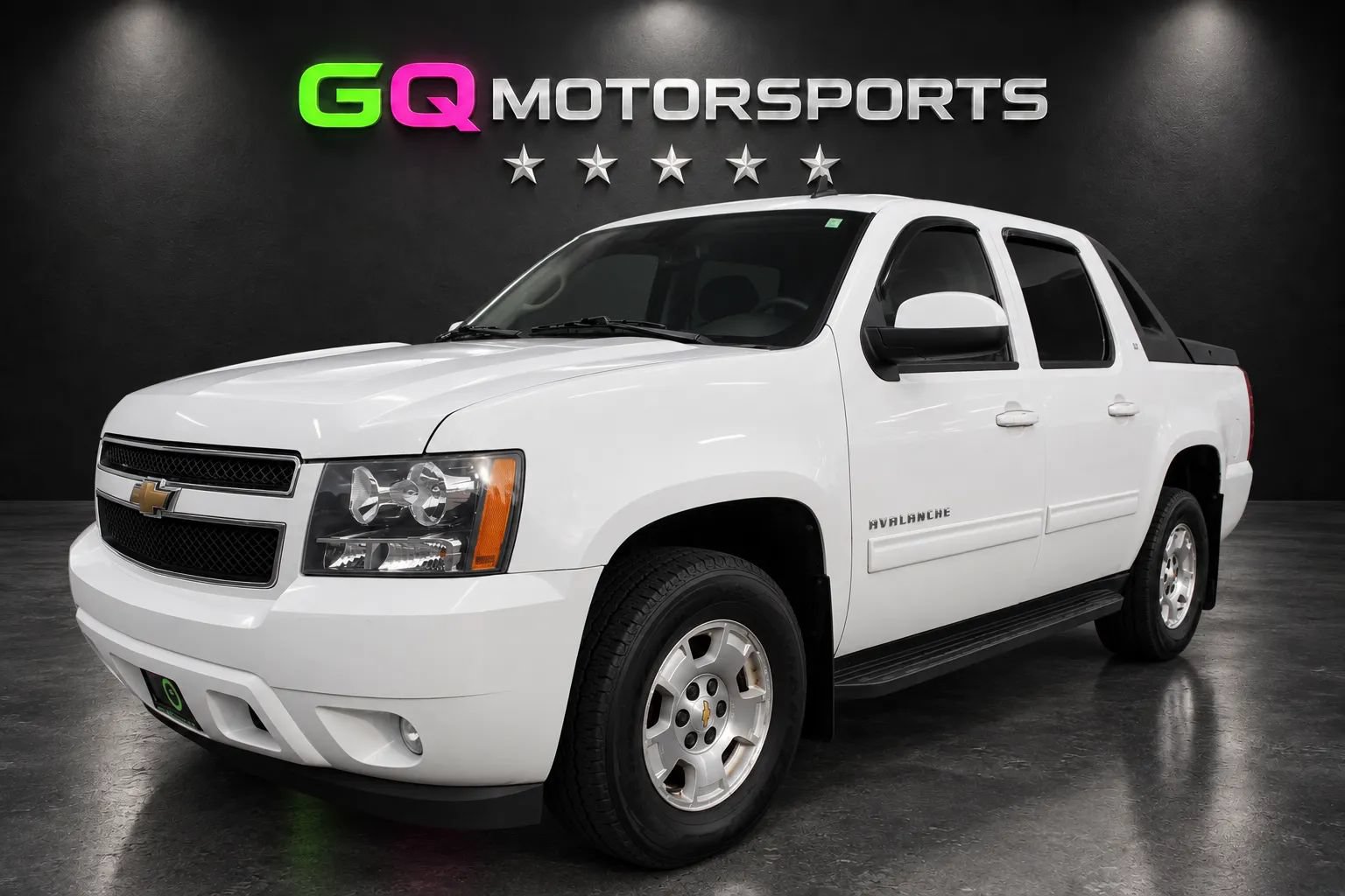 Used 2011 Chevrolet Avalanche LT AWD/4WD image 4