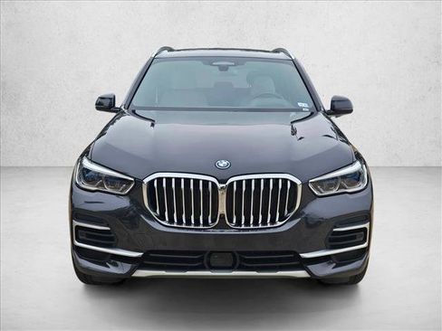 Used 2023 BMW X5 xDrive45e w/ Executive Package image 2