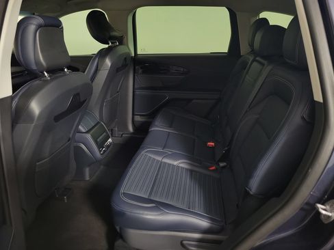 Certified 2024 Lincoln Nautilus Reserve AWD/4WD image 15