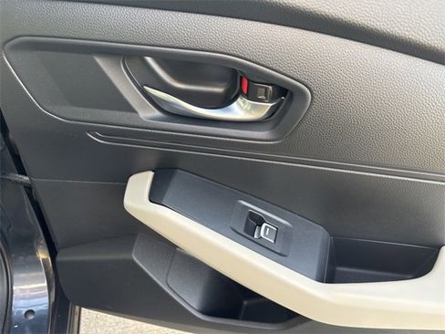 Used 2024 Honda Accord EX image 30