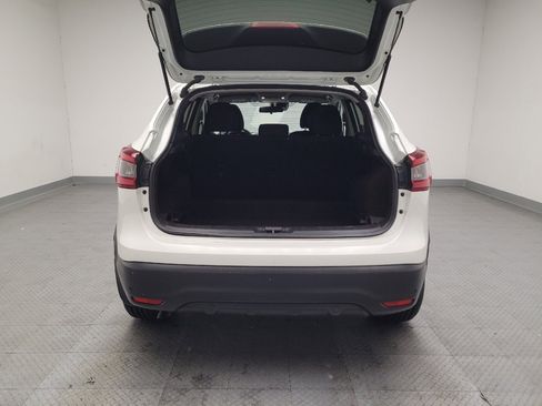 Used 2020 Nissan Rogue Sport S image 29