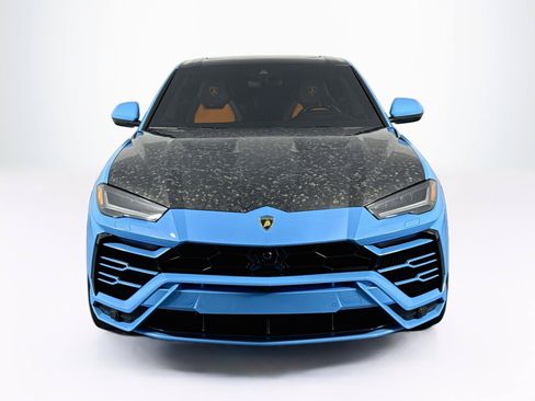 Used 2022 Lamborghini Urus AWD/4WD image 2