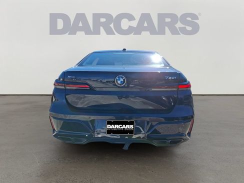 Used 2025 BMW 760i xDrive w/ Executive Package AWD/4WD image 5
