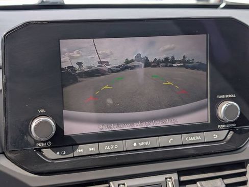 Used 2023 Nissan Pathfinder S AWD/4WD image 25