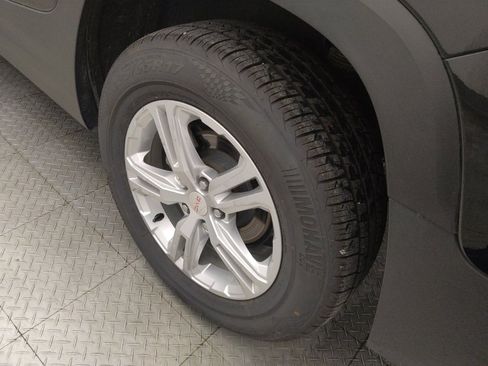 Used 2024 GMC Terrain SLE AWD/4WD image 31