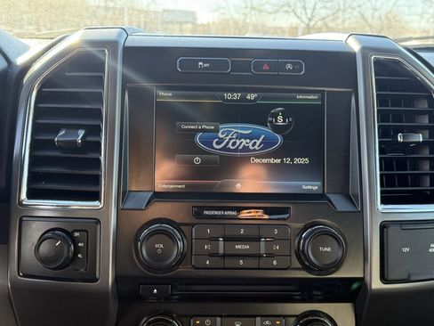Used 2015 Ford F150 XLT w/ Equipment Group 302A Luxury image 17