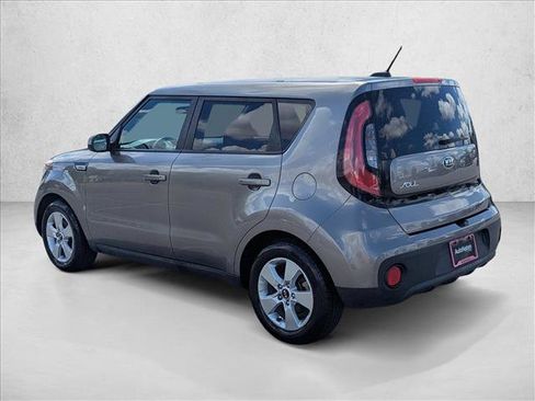 Used 2018 Kia Soul FWD image 7