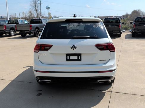 Used 2021 Volkswagen Tiguan SE R-Line image 6