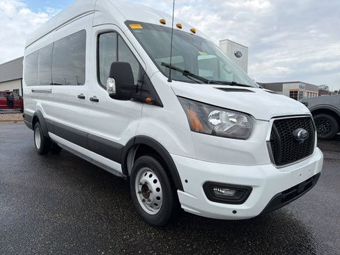 Used 2024 Ford Transit 350 XLT image 16