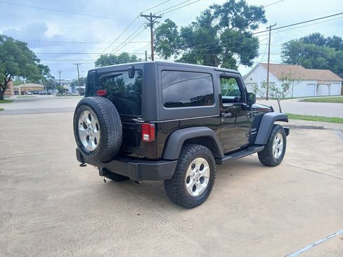 Used 2012 Jeep Wrangler Sport AWD/4WD image 8