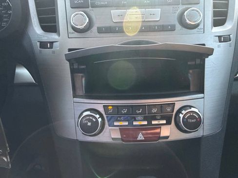 Used 2012 Subaru Outback 2.5i Premium AWD/4WD image 26