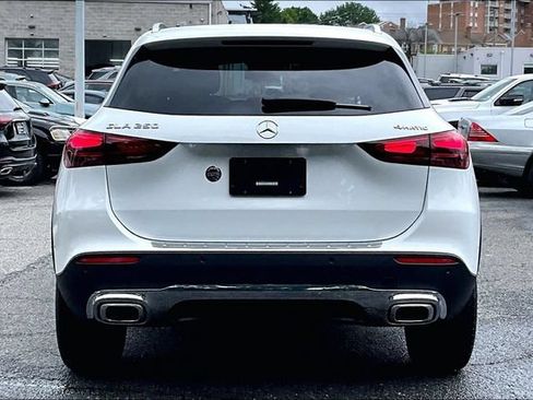 Used 2026 Mercedes-Benz GLA 250 4MATIC image 3