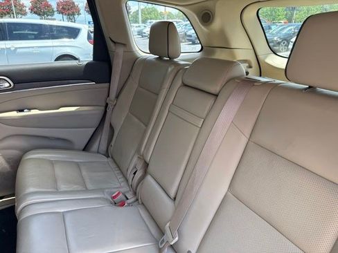 Used 2016 Jeep Grand Cherokee Overland RWD image 11