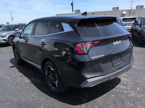 New 2026 Kia Sportage EX FWD image 5