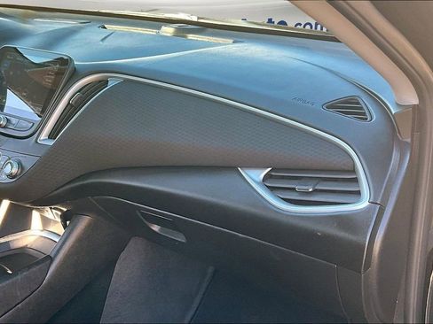 Used 2024 Chevrolet Malibu LT image 24