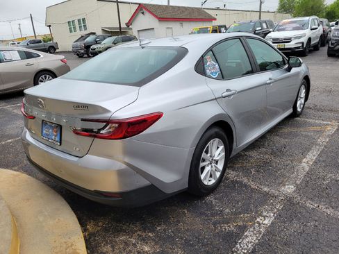 Used 2025 Toyota Camry LE FWD image 25