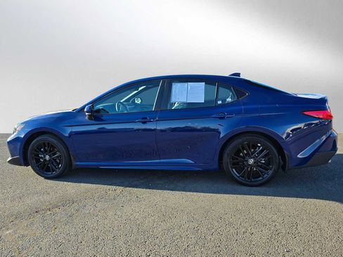 Certified 2025 Toyota Camry SE image 7