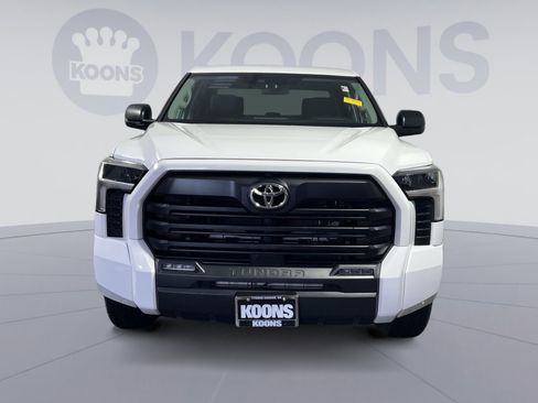 Used 2024 Toyota Tundra SR5 RWD image 4