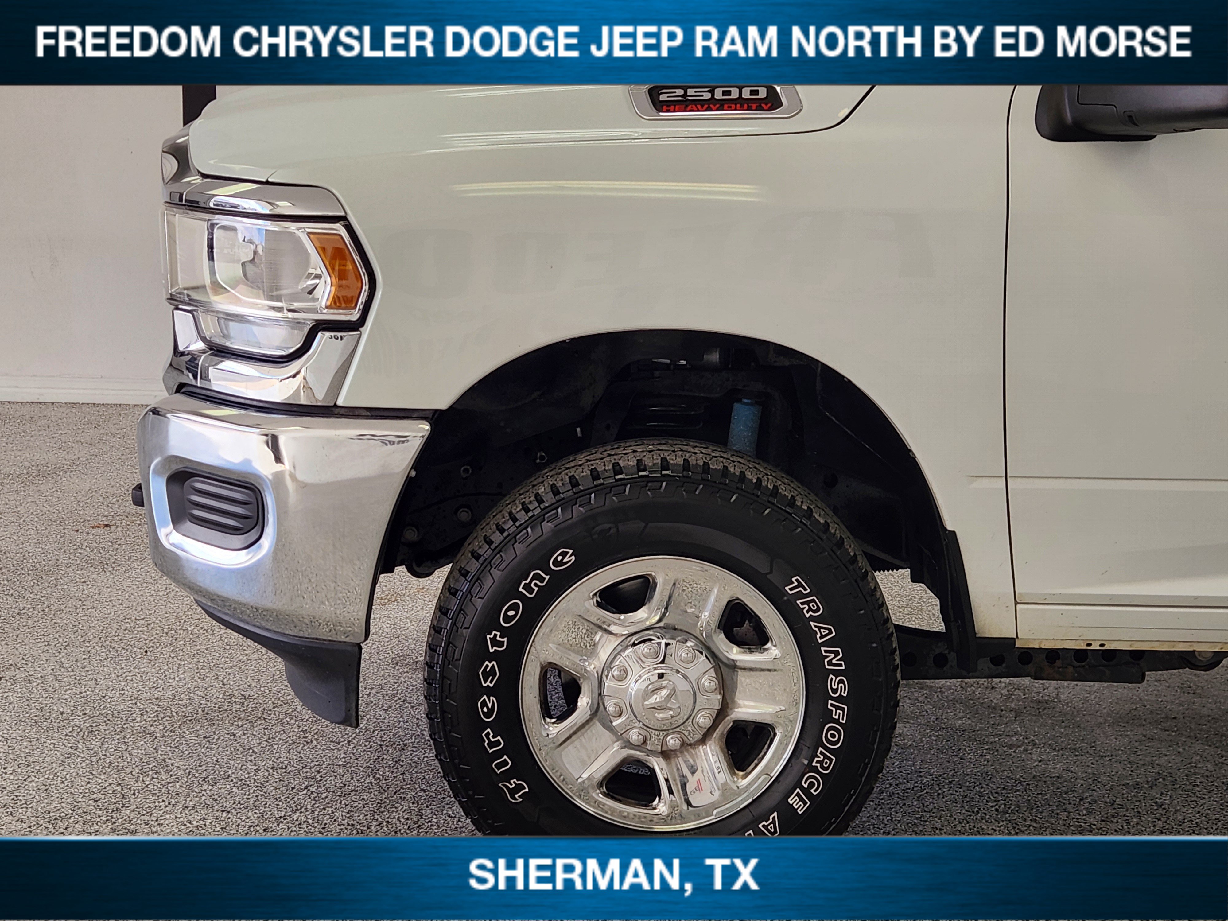 Used 2024 RAM 2500 Tradesman w/ Chrome Appearance Group AWD/4WD image 6