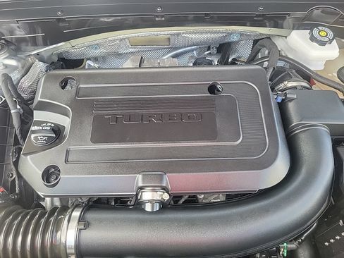 Certified 2023 Buick Envision Essence w/ Sport Touring Package FWD image 10
