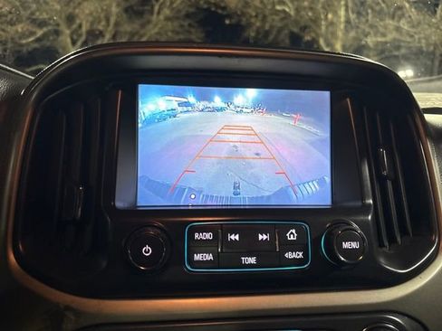 Used 2017 Chevrolet Colorado Z71 image 30