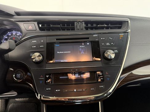 Used 2015 Toyota Avalon XLE Premium FWD image 17