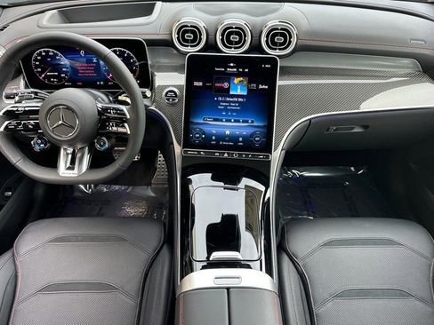 Used 2025 Mercedes-Benz GLC 43 AMG 4MATIC image 16