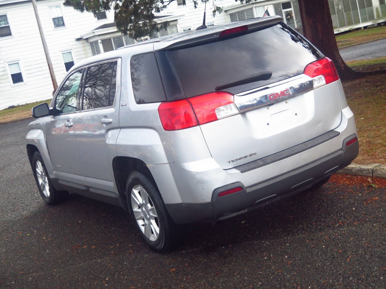 Used 2010 GMC Terrain SLE FWD image 40
