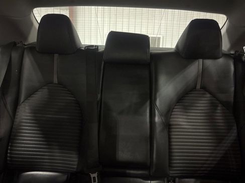 Used 2018 Toyota Camry L image 23