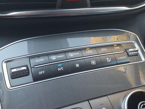 Used 2022 Hyundai Santa Fe SEL w/ Convenience Package image 11