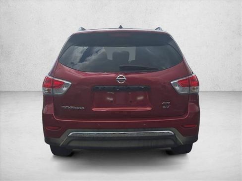 Used 2014 Nissan Pathfinder SV AWD/4WD image 6