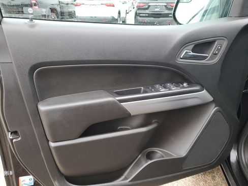 Used 2022 Chevrolet Colorado LT w/ Luxury Package image 26