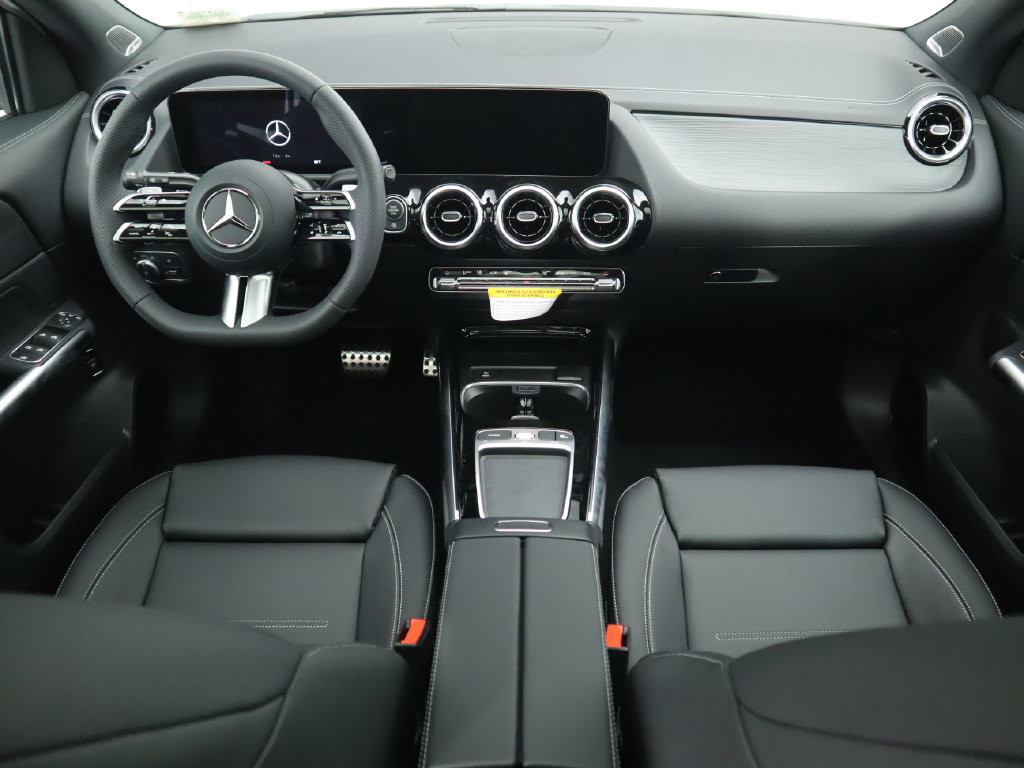 Used 2026 Mercedes-Benz GLA 250 4MATIC image 13