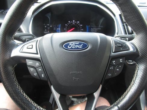 Used 2021 Ford Edge ST AWD/4WD image 26