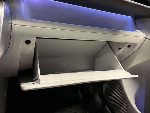 Used 2025 Hyundai Kona Limited image 37