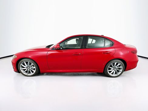 Used 2023 Alfa Romeo Giulia Ti image 4